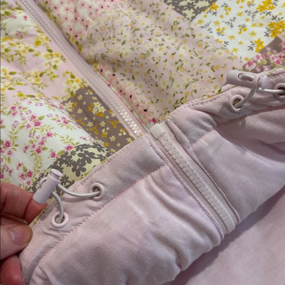 THREAD & SUPPLY quilted pastel vest floral patchwork full zip pockets pink large - Picture 7 of 15